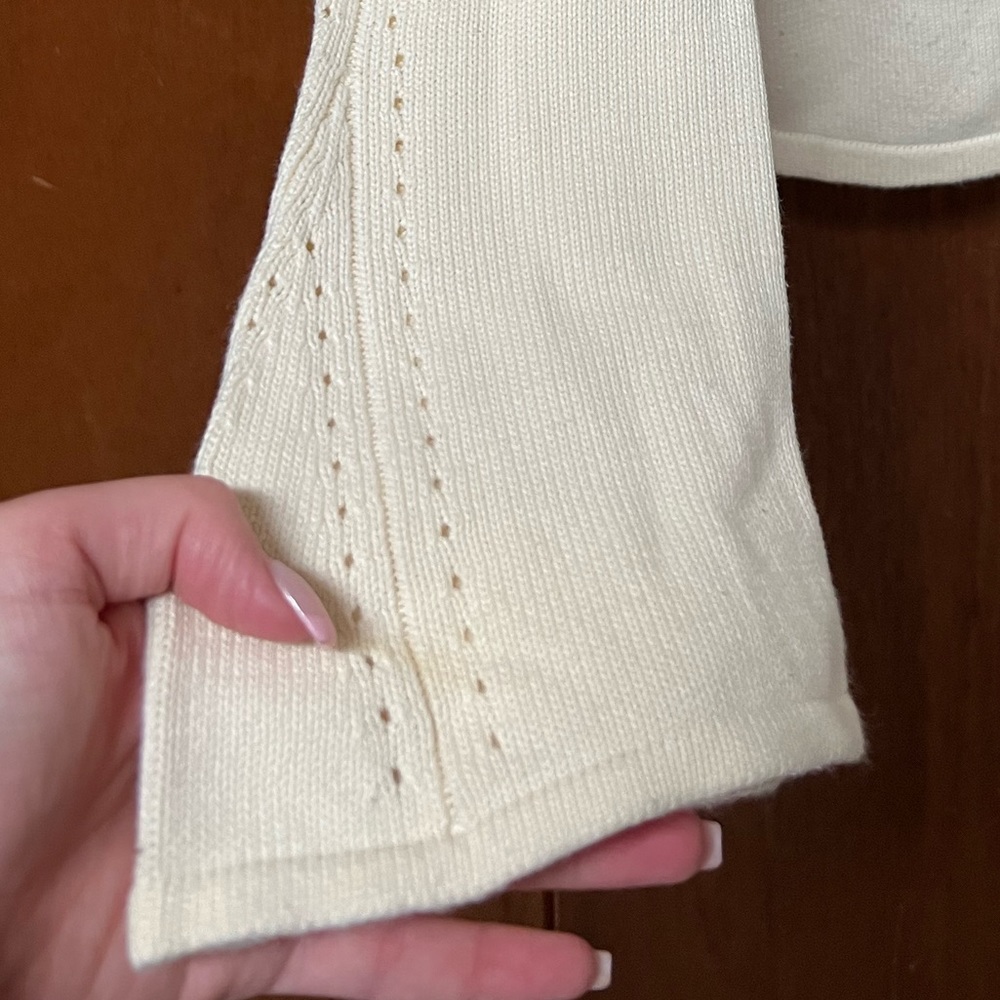 ◽️TOMMY HILFIGER: Women’s XL, cream long sleeve flowy arm sweater w/opening◽️ - Picture 8 of 14